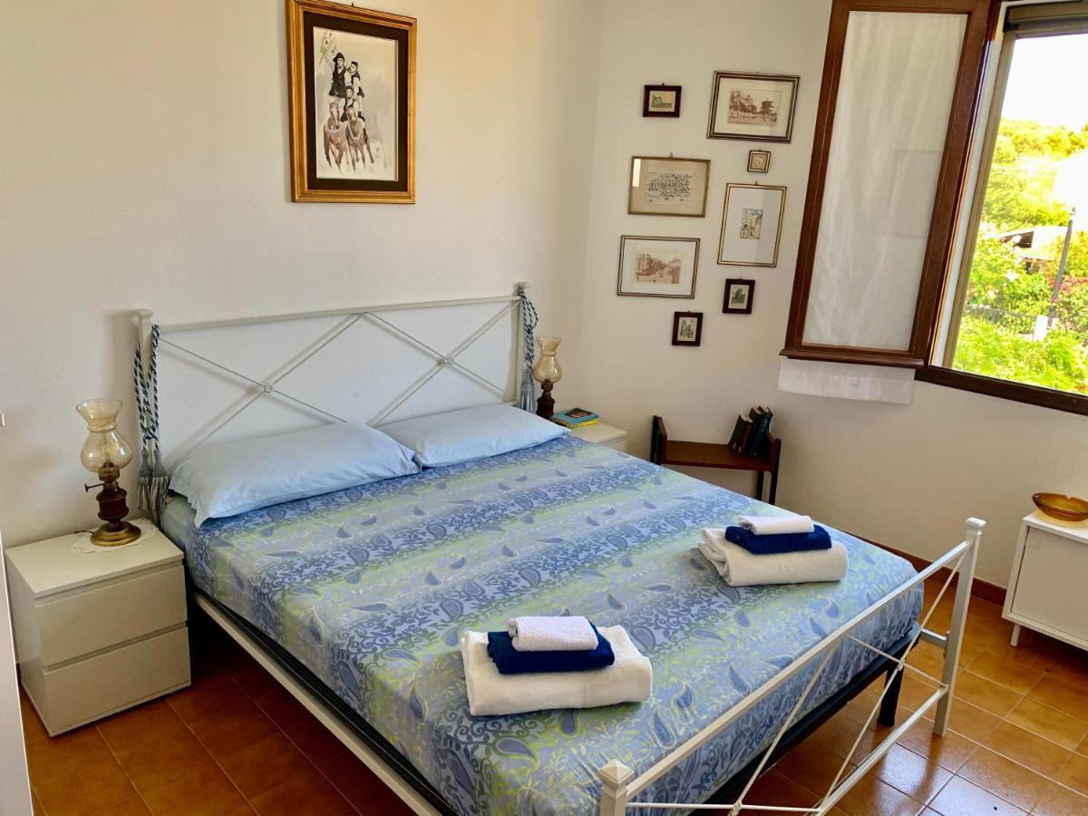 Casa Vacanze 'Sa Corbula' Porto Columbu - Perd'E Sali Екстер'єр фото