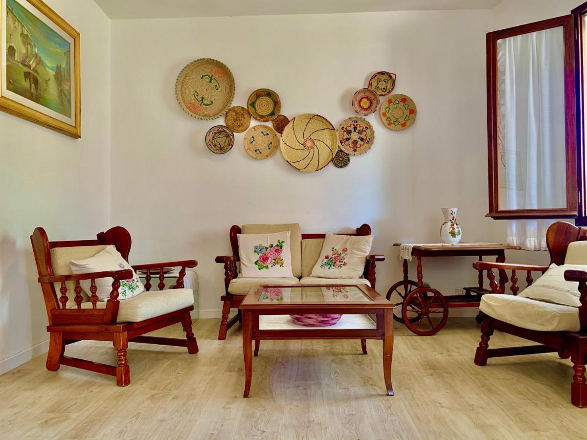 Casa Vacanze 'Sa Corbula' Porto Columbu - Perd'E Sali Екстер'єр фото